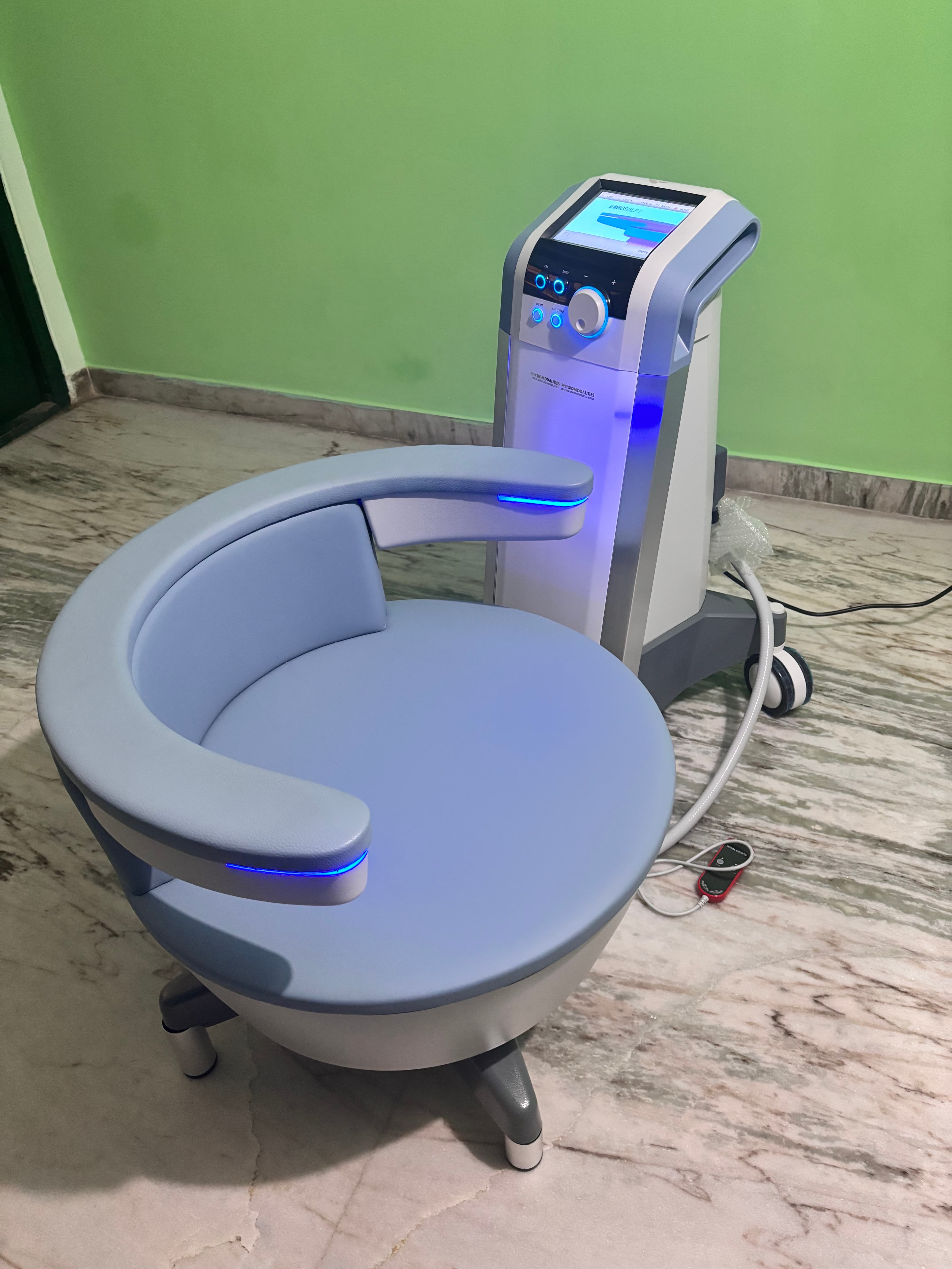 Pelvic chair therapy machine